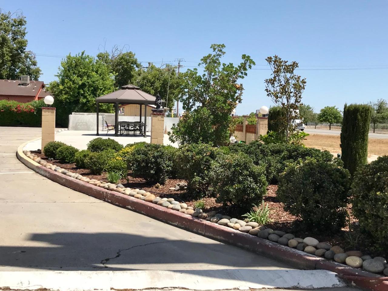 Town & Country Motel Livingston Екстериор снимка