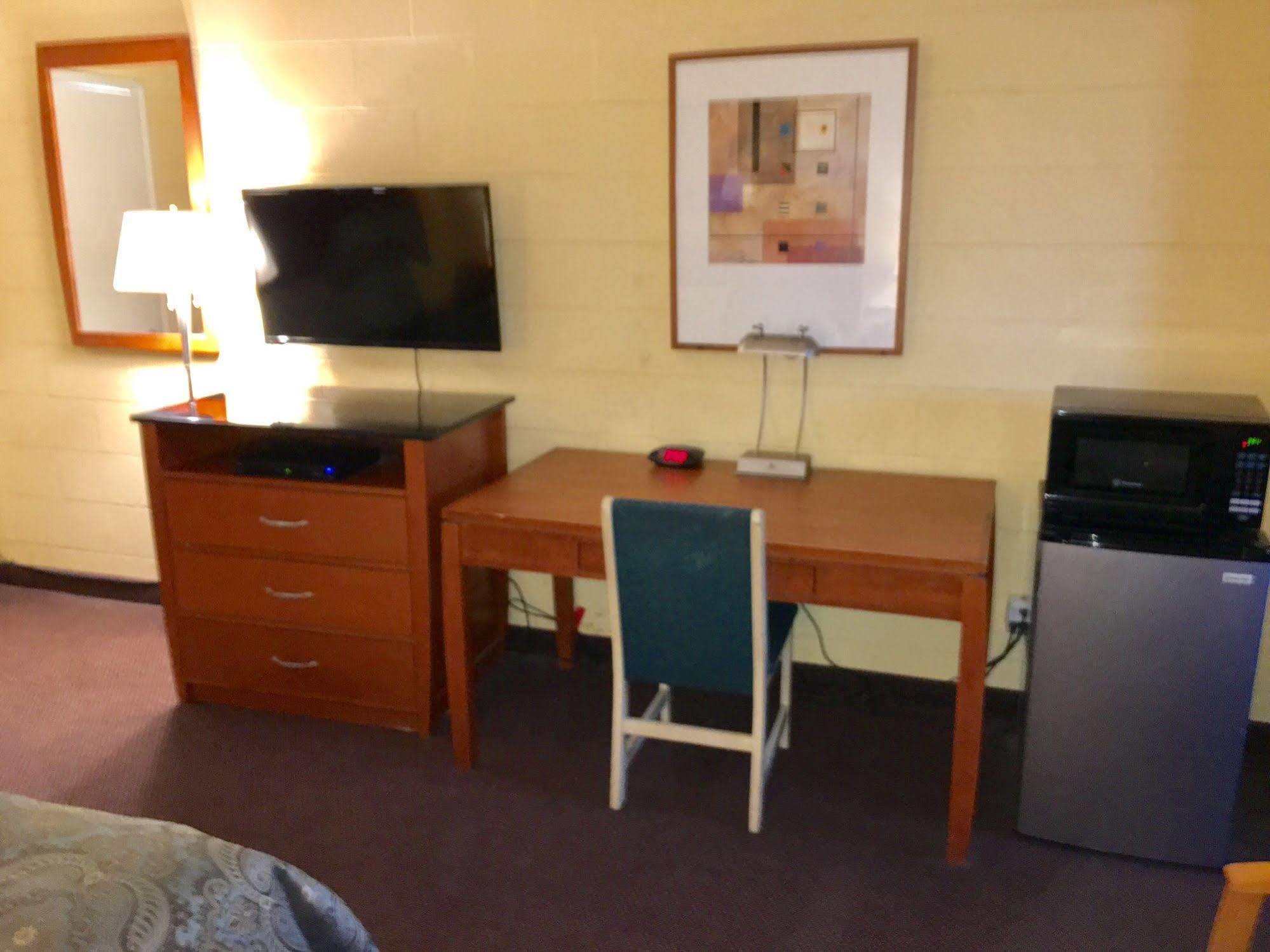 Town & Country Motel Livingston Екстериор снимка