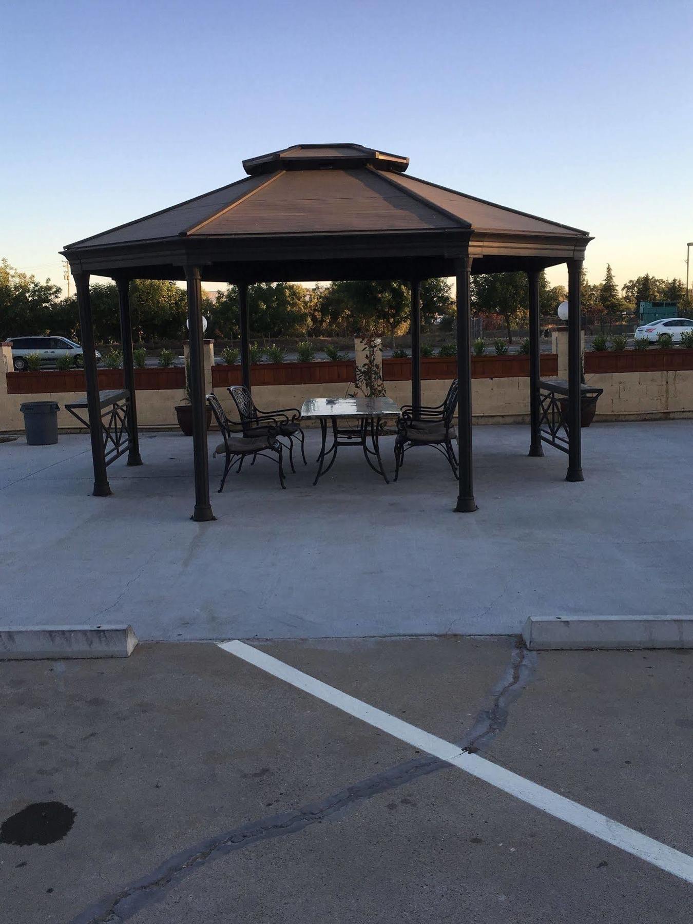 Town & Country Motel Livingston Екстериор снимка