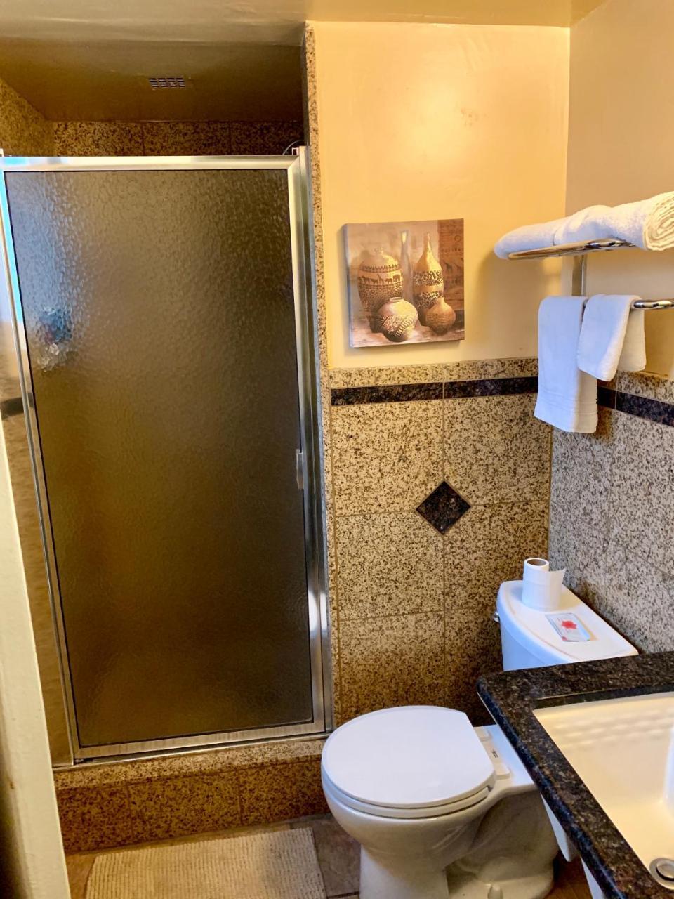 Town & Country Motel Livingston Екстериор снимка