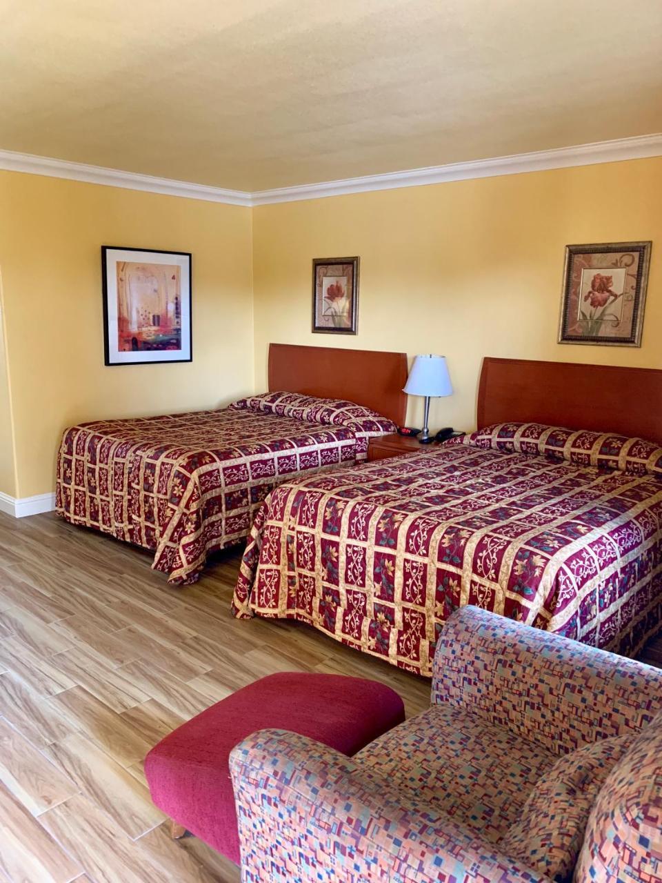 Town & Country Motel Livingston Екстериор снимка