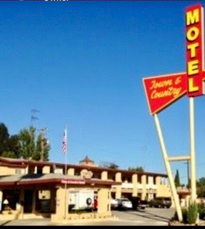 Town & Country Motel Livingston Екстериор снимка