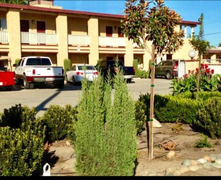 Town & Country Motel Livingston Екстериор снимка