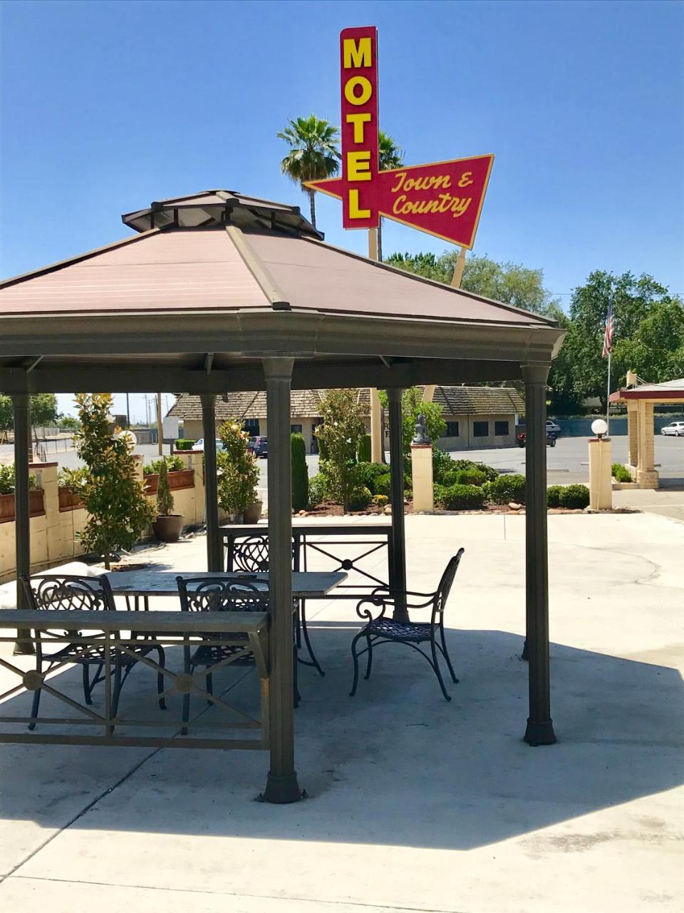 Town & Country Motel Livingston Екстериор снимка
